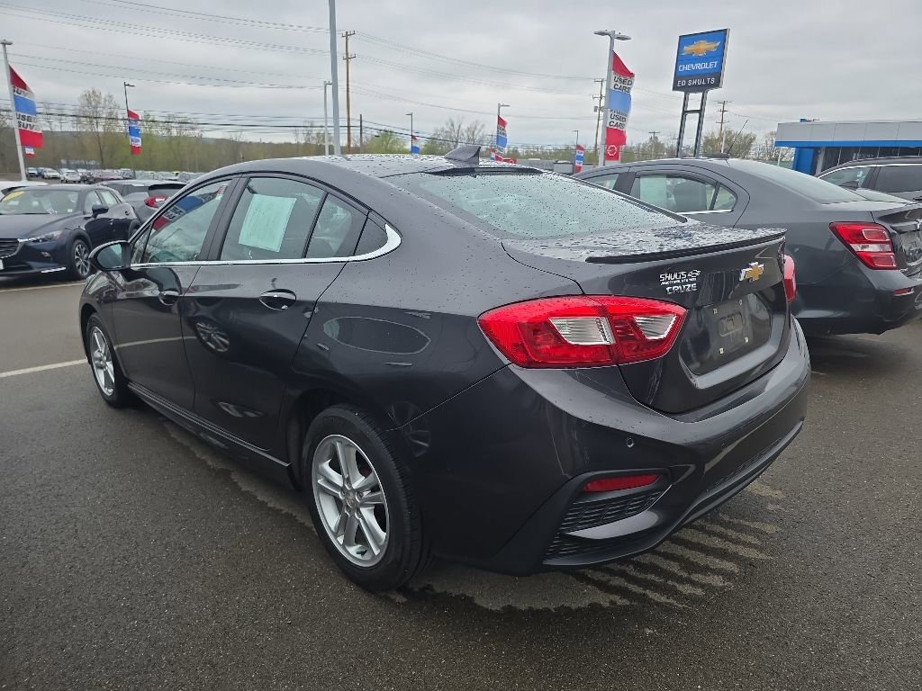 Used 2016 Chevrolet Cruze LT w/ Convenience Package FWD image 7