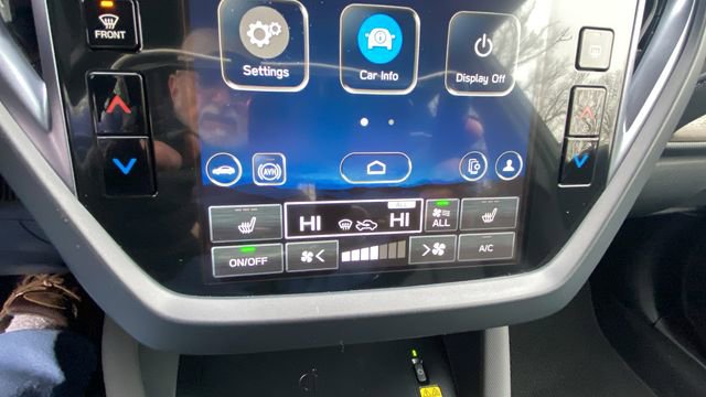 Used 2025 Subaru Forester Limited image 28