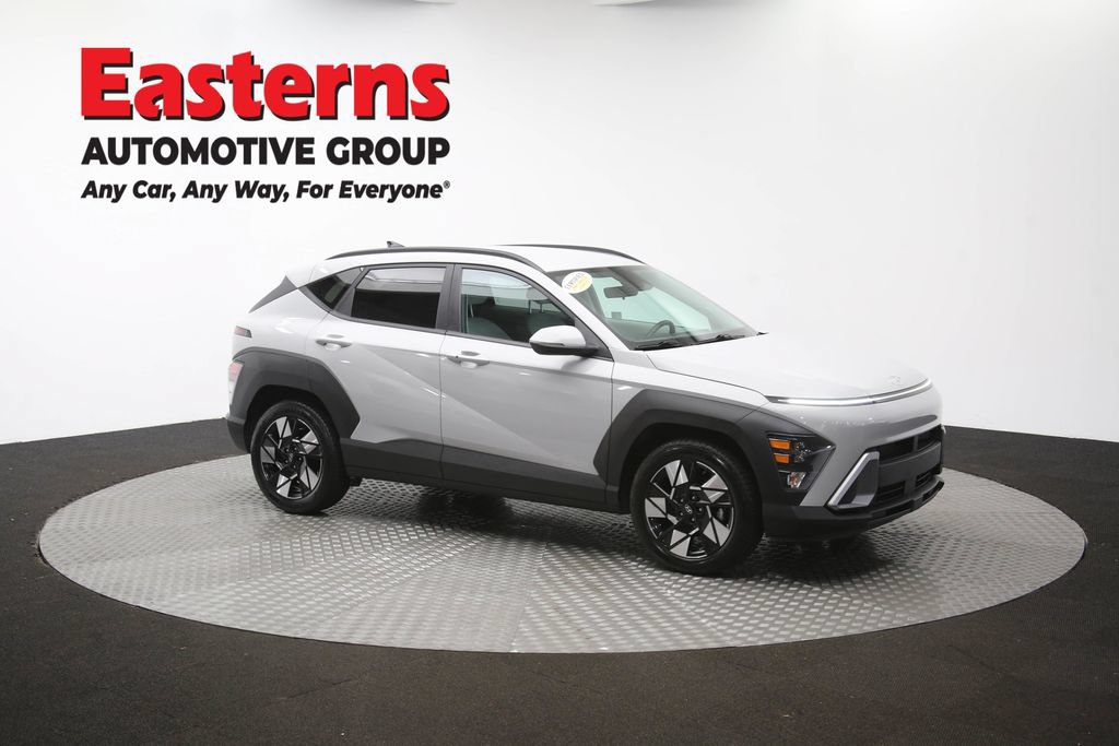 Used 2025 Hyundai Kona SEL FWD image 46