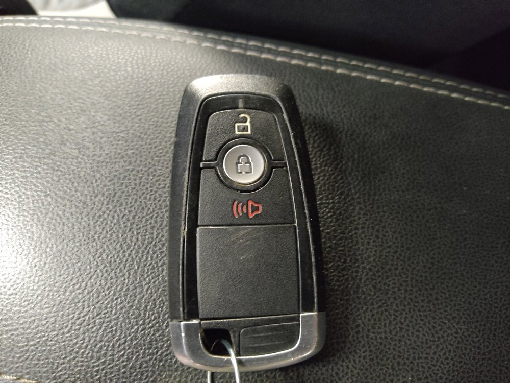 Used 2020 Ford Escape SE image 32