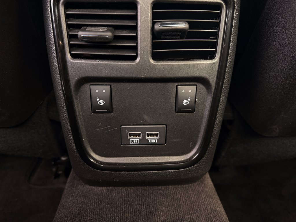 Used 2018 Dodge Charger R/T RWD image 11