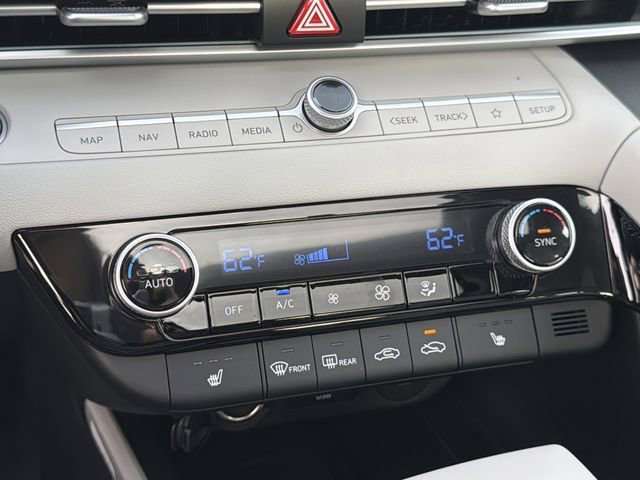 New 2026 Hyundai Elantra Limited image 29