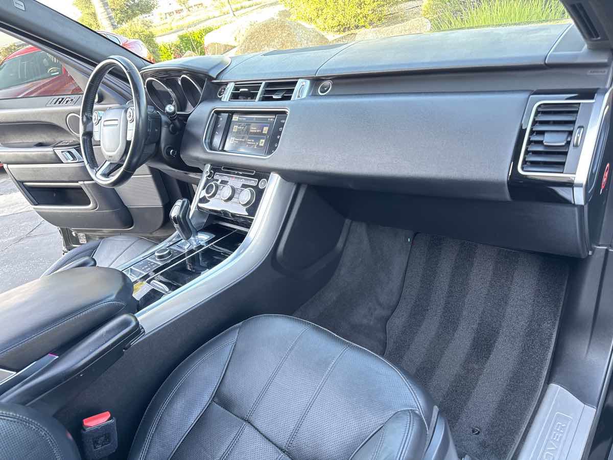 Used 2016 Land Rover Range Rover Sport HSE image 21