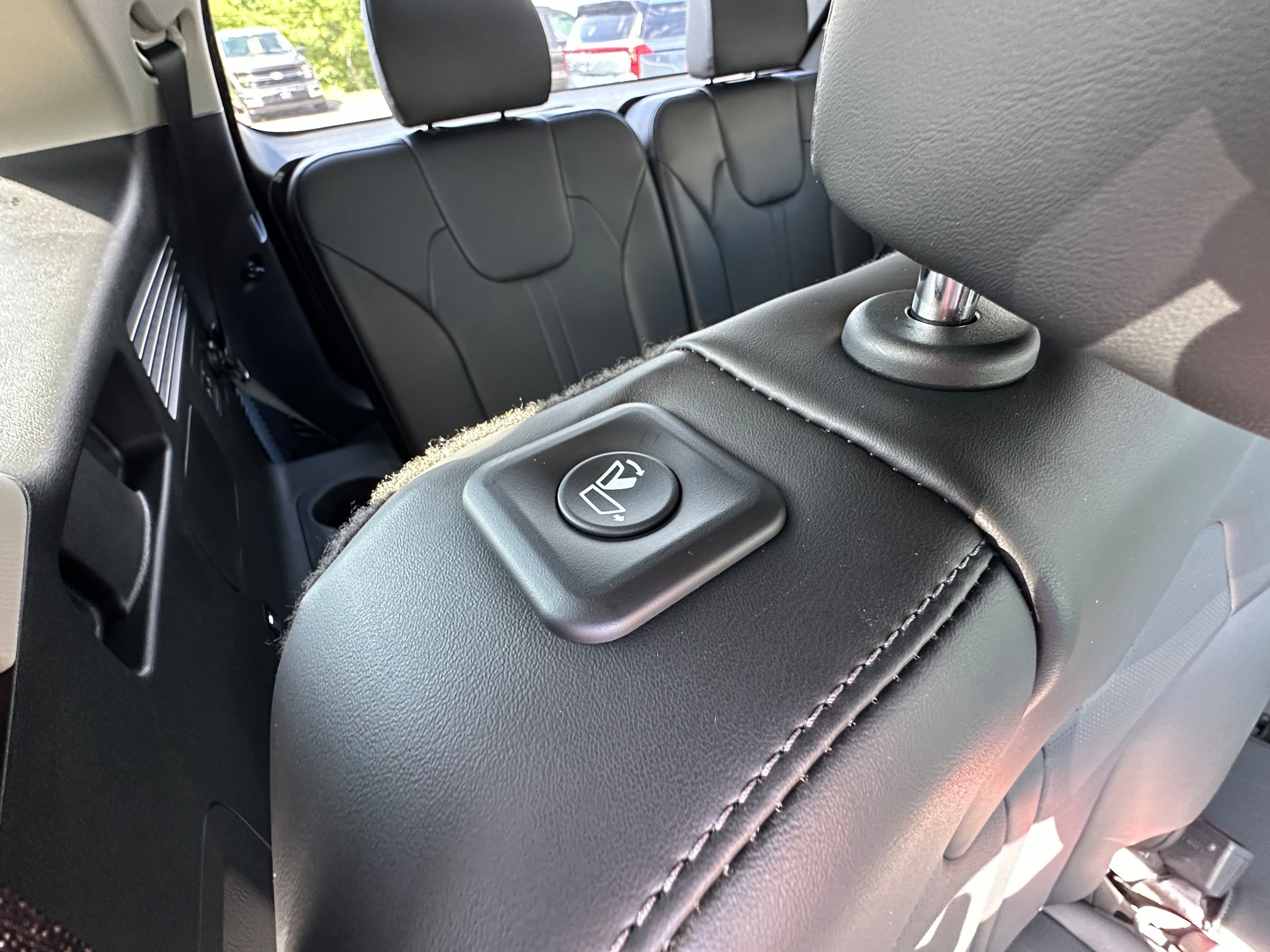 New 2026 Kia Sorento S AWD/4WD image 18