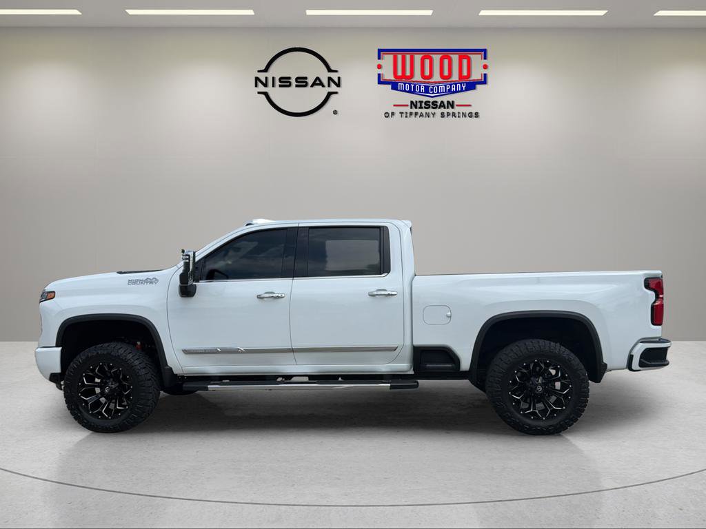 Used 2024 Chevrolet Silverado 3500 High Country w/ High Country Premium Package AWD/4WD image 6