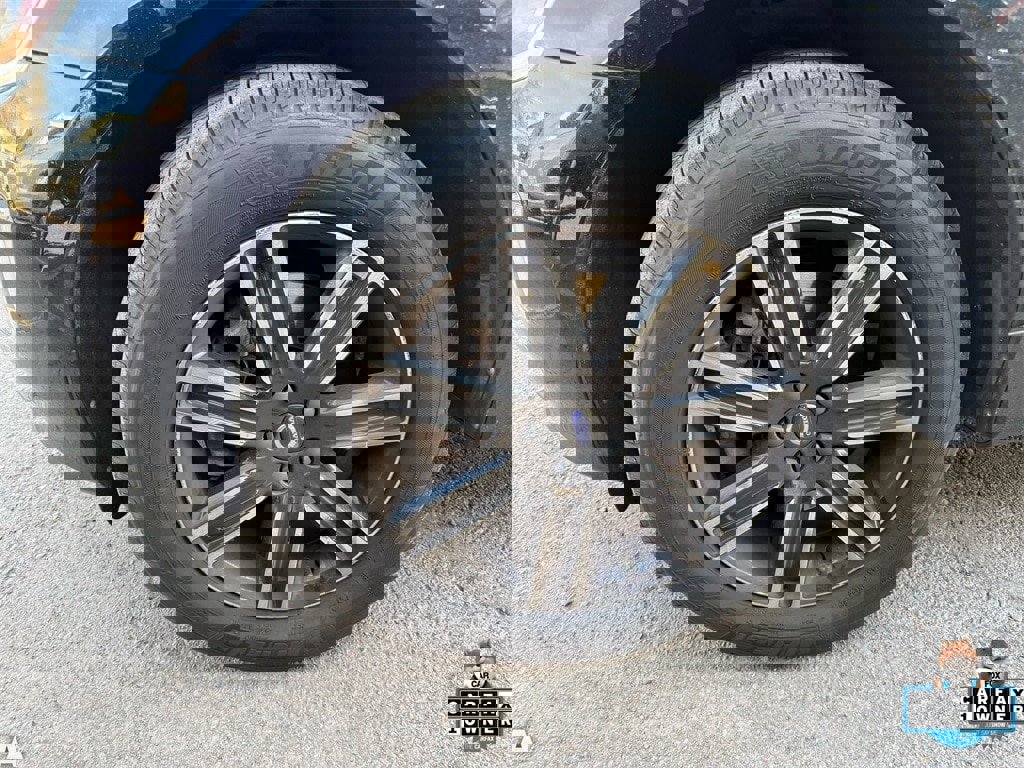 Used 2016 Volvo XC60 T5 Premier w/ Protection Package image 6