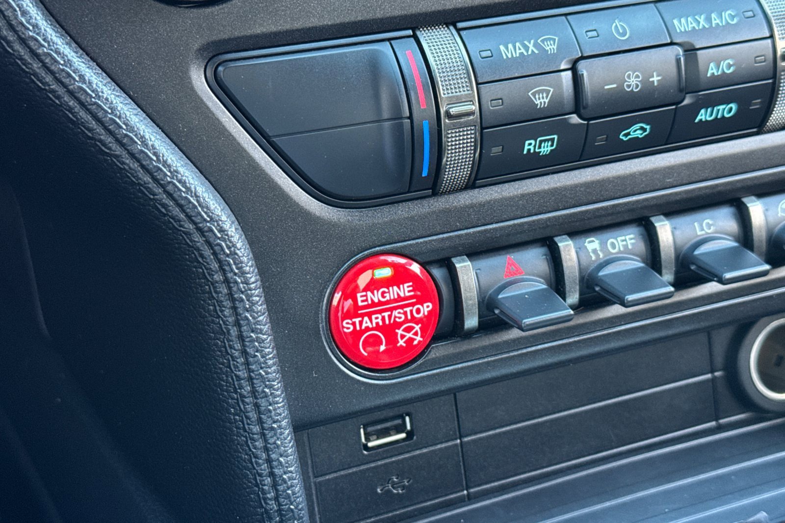 Used 2016 Ford Mustang Shelby GT350R w/ GT350R Equipment Group 920A image 21