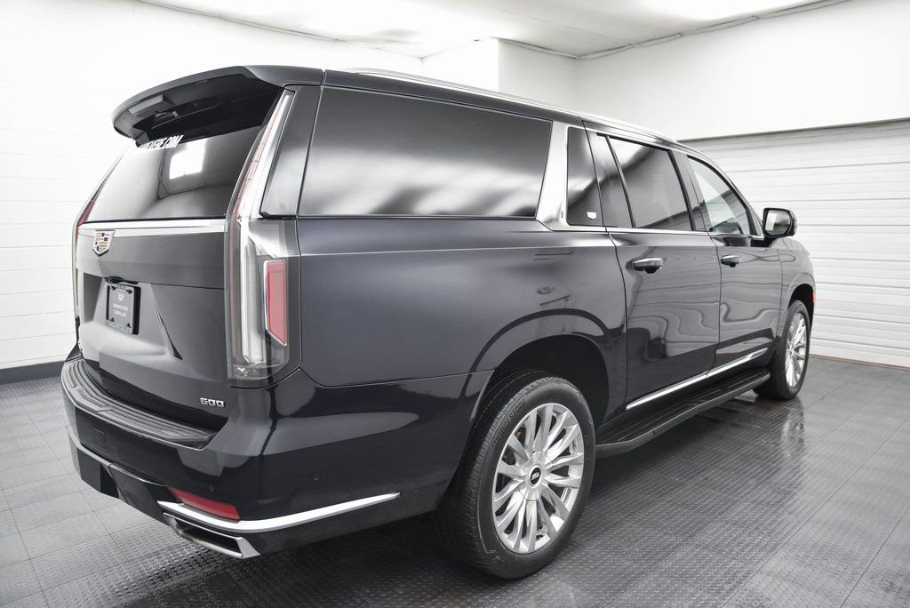 Used 2024 Cadillac Escalade ESV Premium Luxury image 6