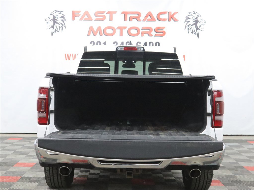Used 2019 RAM 1500 Laramie AWD/4WD image 7