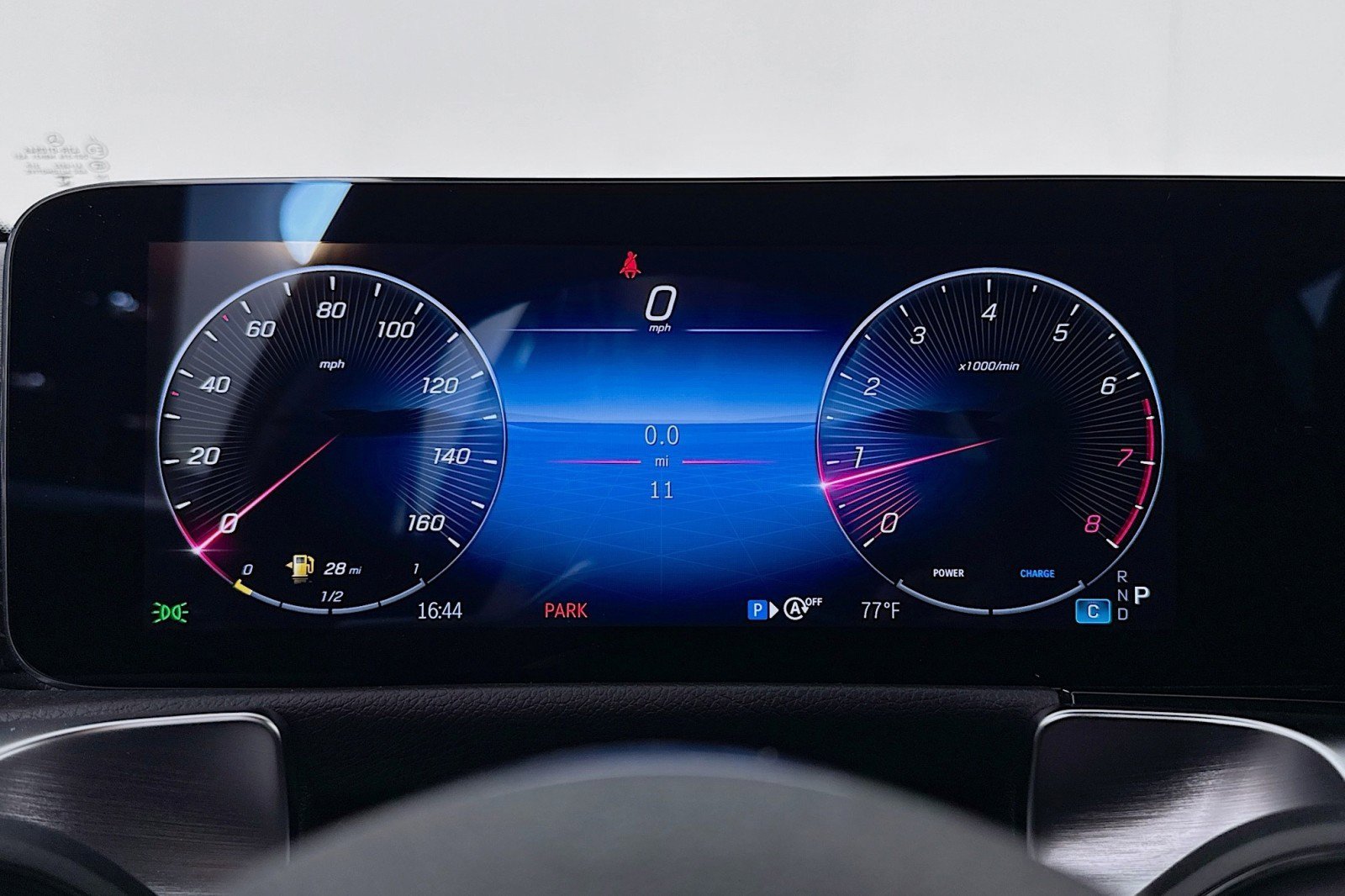 New 2025 Mercedes-Benz GLB 250 image 18