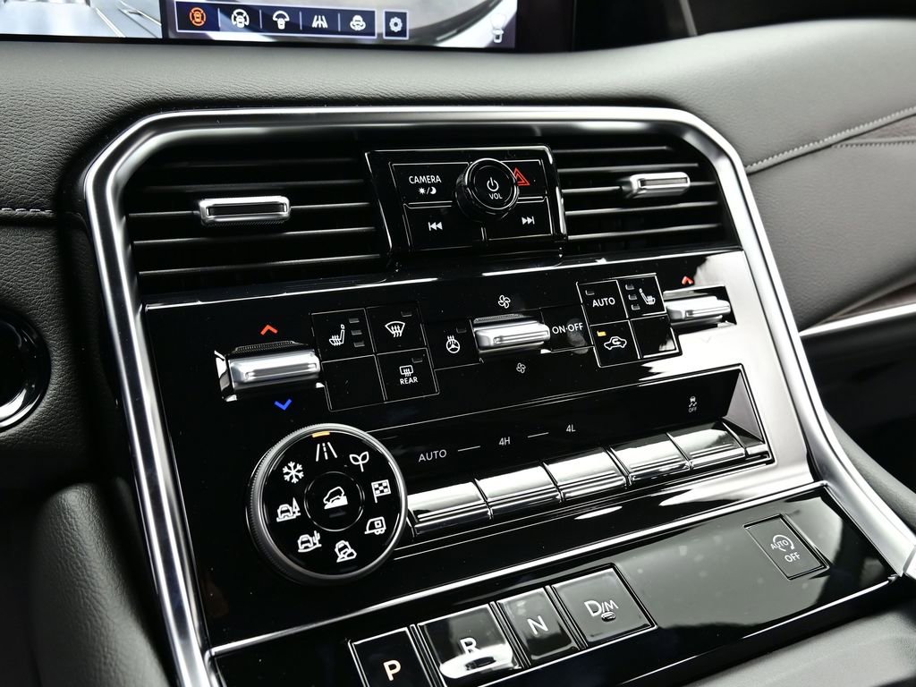 New 2025 Nissan Armada SL image 10