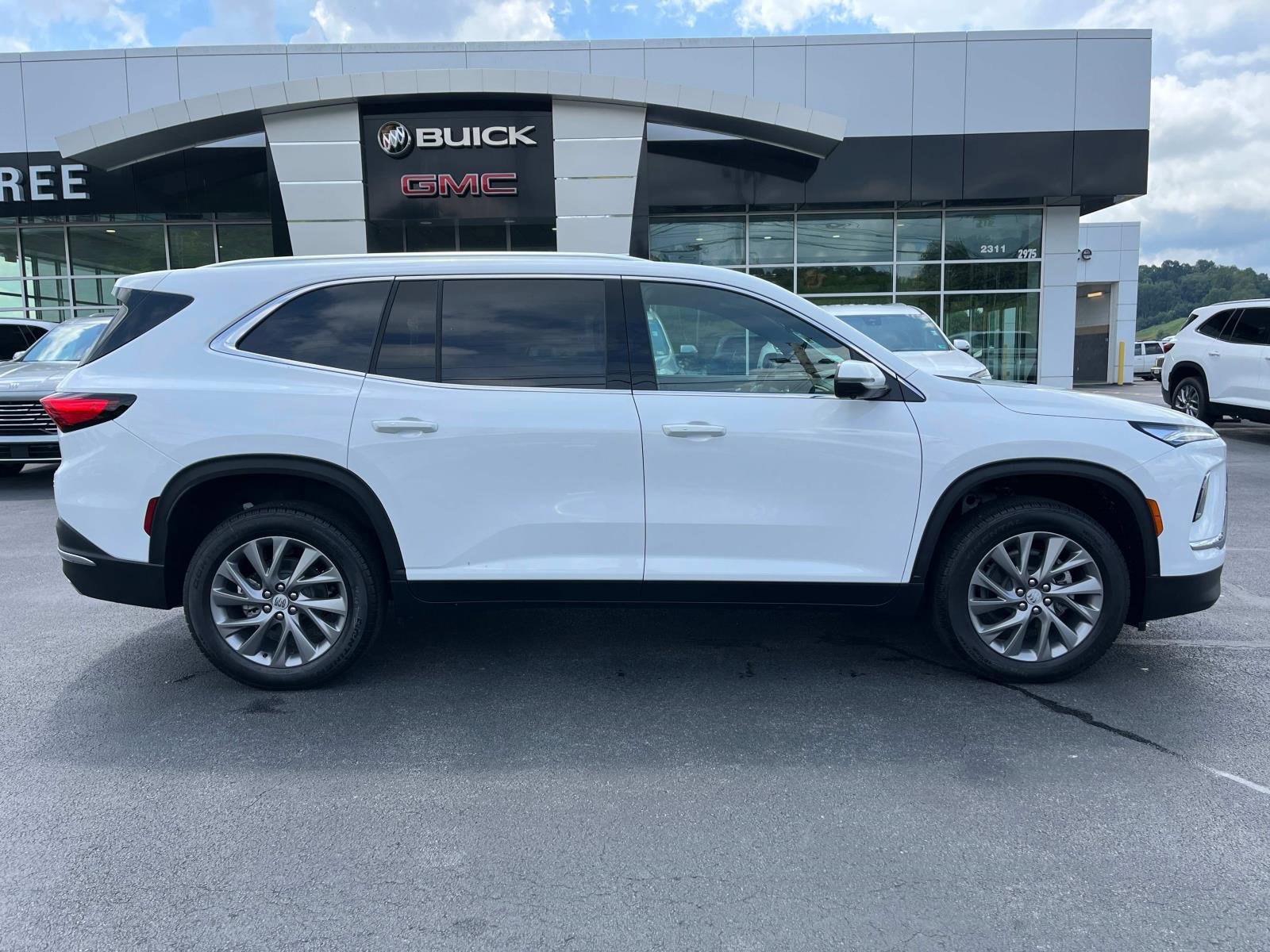New 2026 Buick Enclave Preferred w/ Power Package image 2