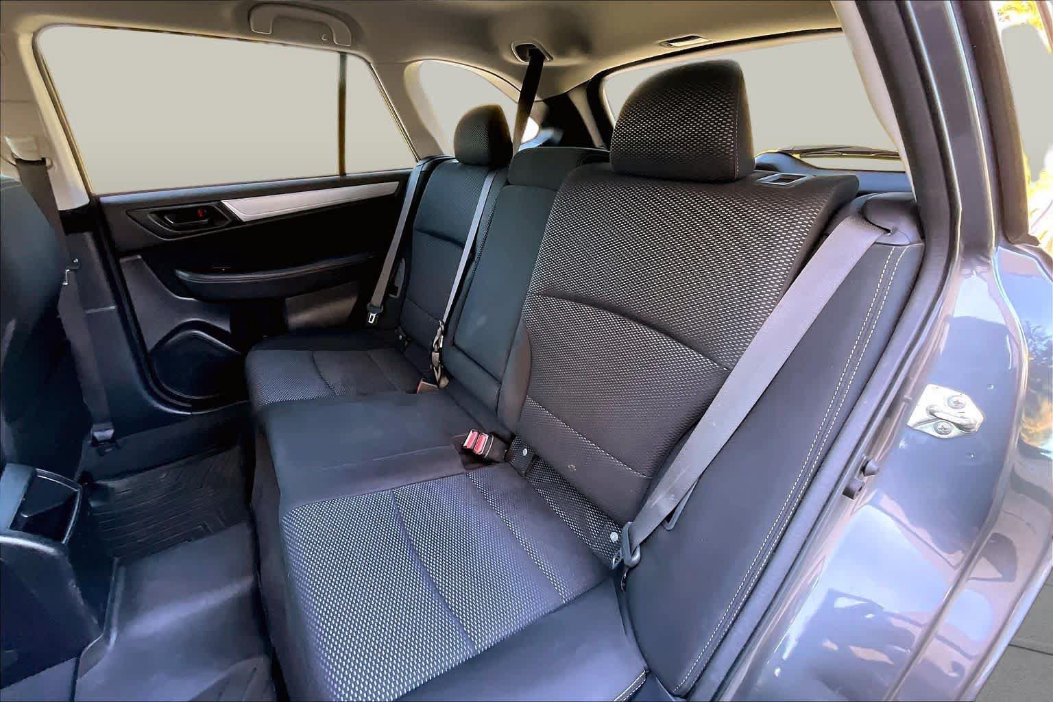 Used 2019 Subaru Outback 2.5i AWD/4WD image 21