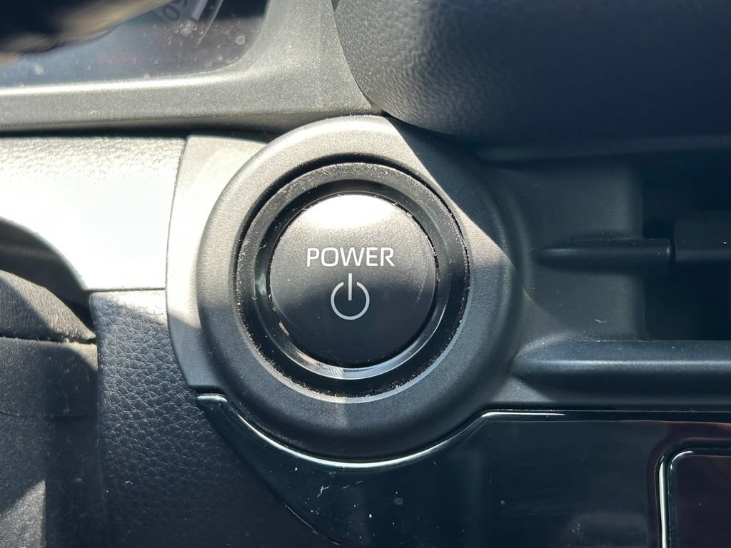 Certified 2023 Toyota Crown AWD/4WD image 25