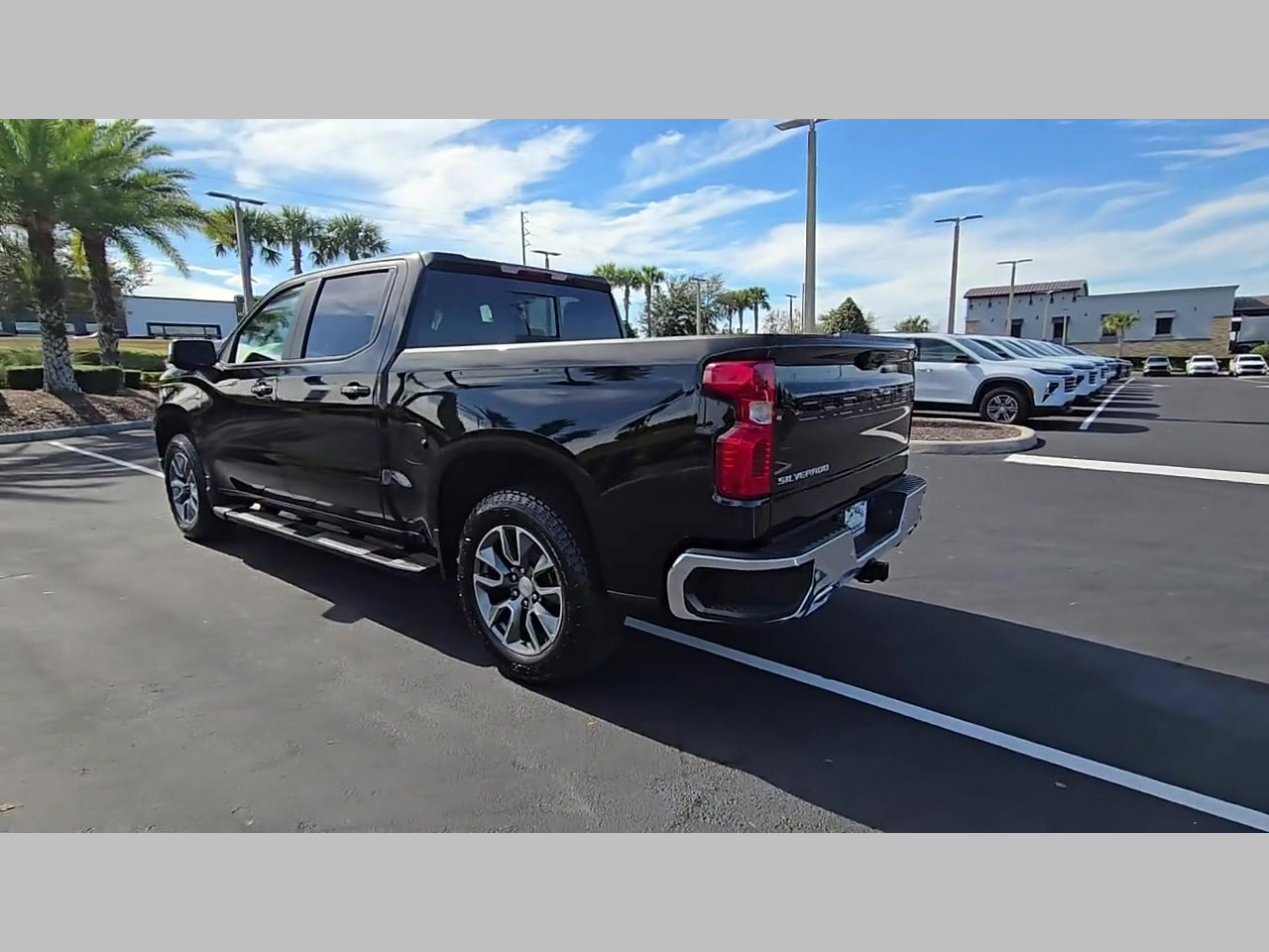 New 2026 Chevrolet Silverado 1500 LT w/ Z71 Off-Road Package AWD/4WD image 18