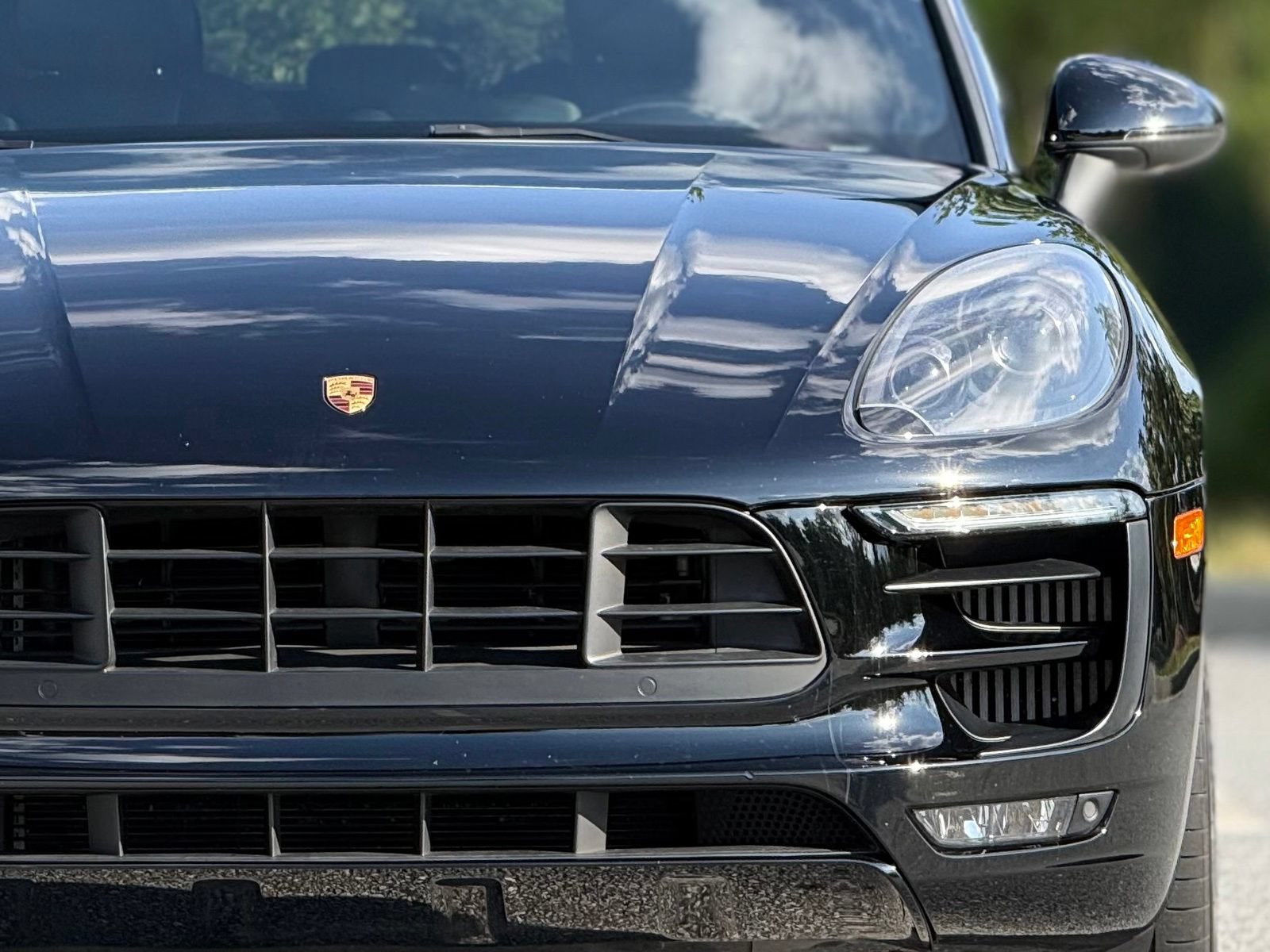 Used 2017 Porsche Macan GTS w/ Sport Chrono Package AWD/4WD image 15