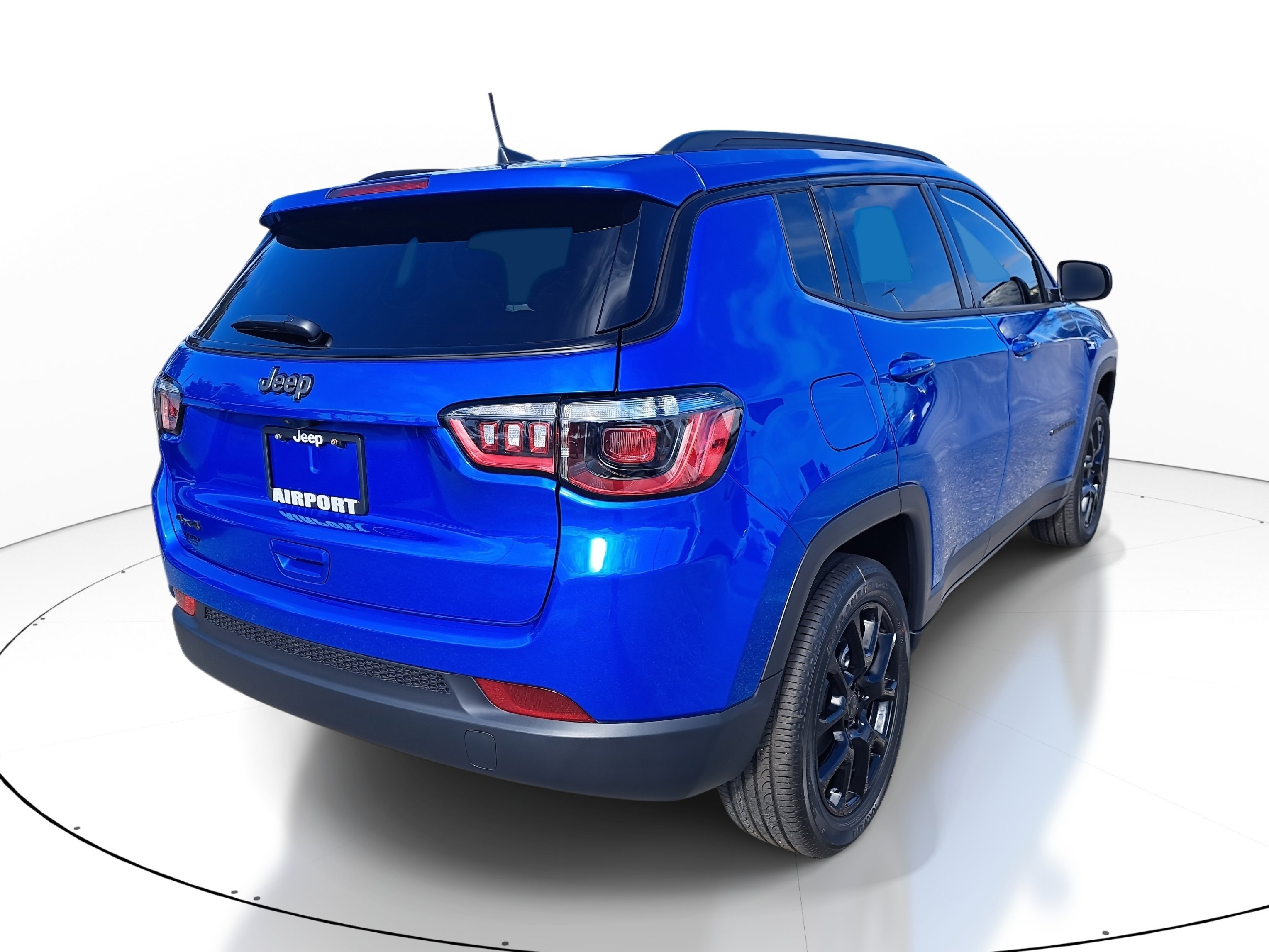 New 2026 Jeep Compass Latitude image 4