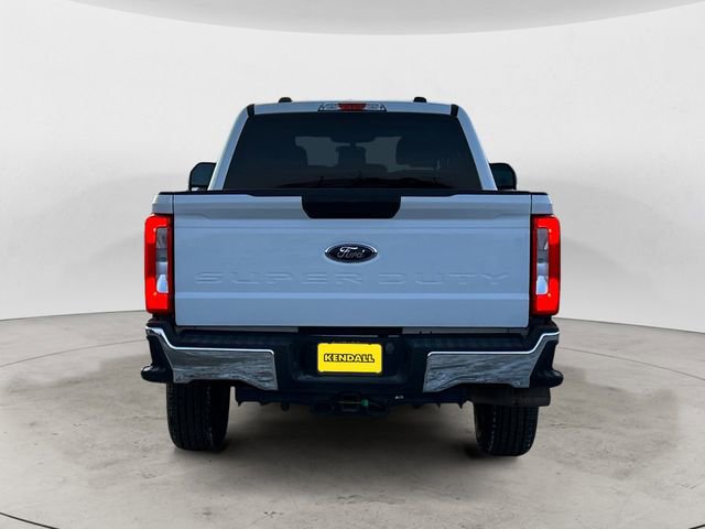 Used 2024 Ford F250 XLT image 4