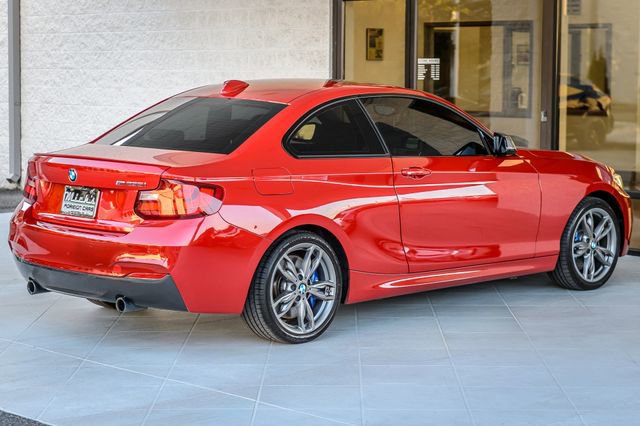 Used 2016 BMW M235i Coupe image 9