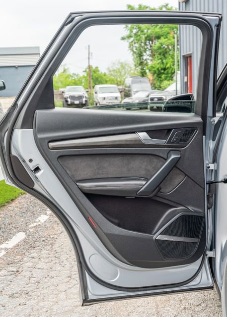 Used 2018 Audi SQ5 Prestige w/ Prestige Package AWD/4WD image 33