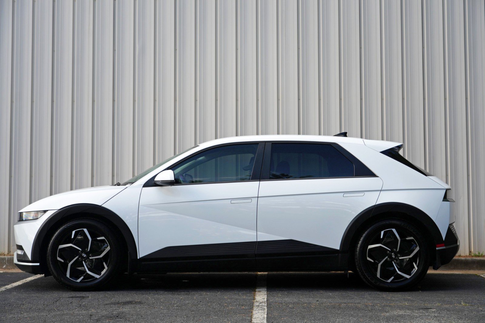 Used 2022 Hyundai Ioniq 5 SE RWD image 8