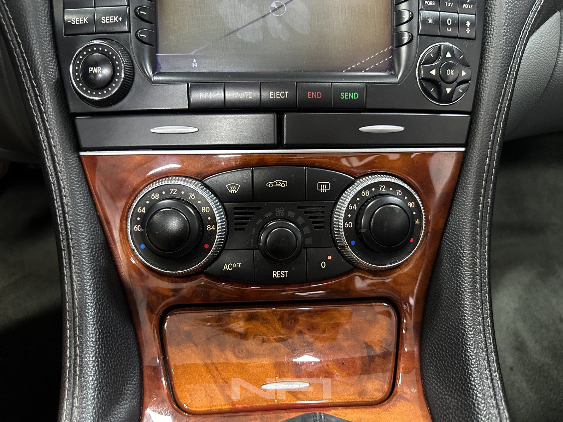 Used 2005 Mercedes-Benz SL 55 AMG image 28