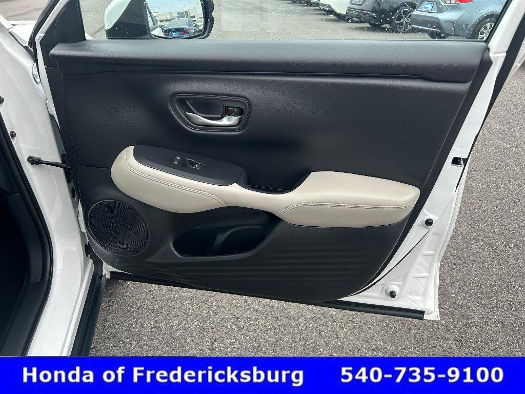 Certified 2026 Honda HR-V LX image 13