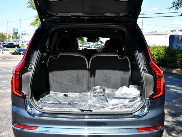 New 2026 Volvo XC90 B6 Plus w/ Protection Package Premier image 29