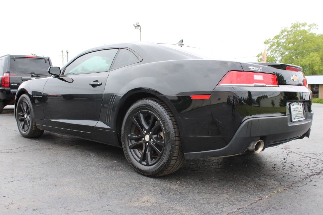 Used 2014 Chevrolet Camaro LS RWD image 10