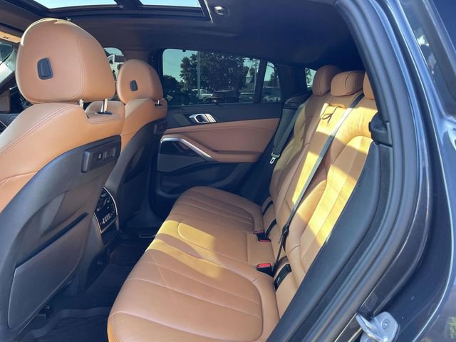 Used 2021 BMW X6 xDrive40i w/ Executive Package AWD/4WD image 12