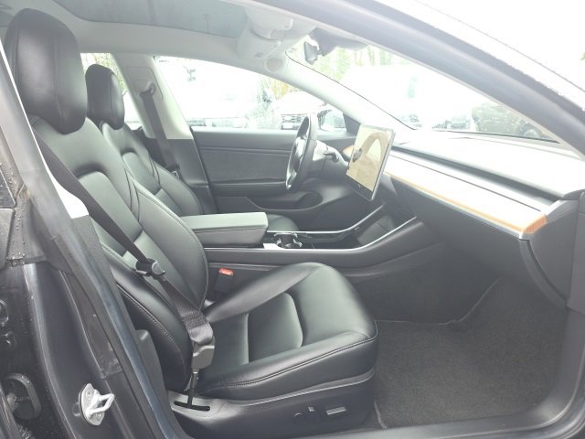 Used 2019 Tesla Model 3 Long Range image 19