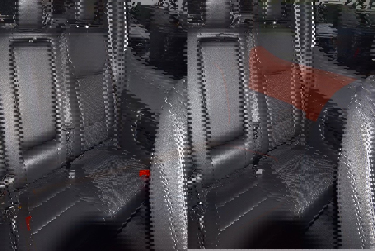 Certified 2023 Ford F150 Lariat w/ Equipment Group 502A High image 21