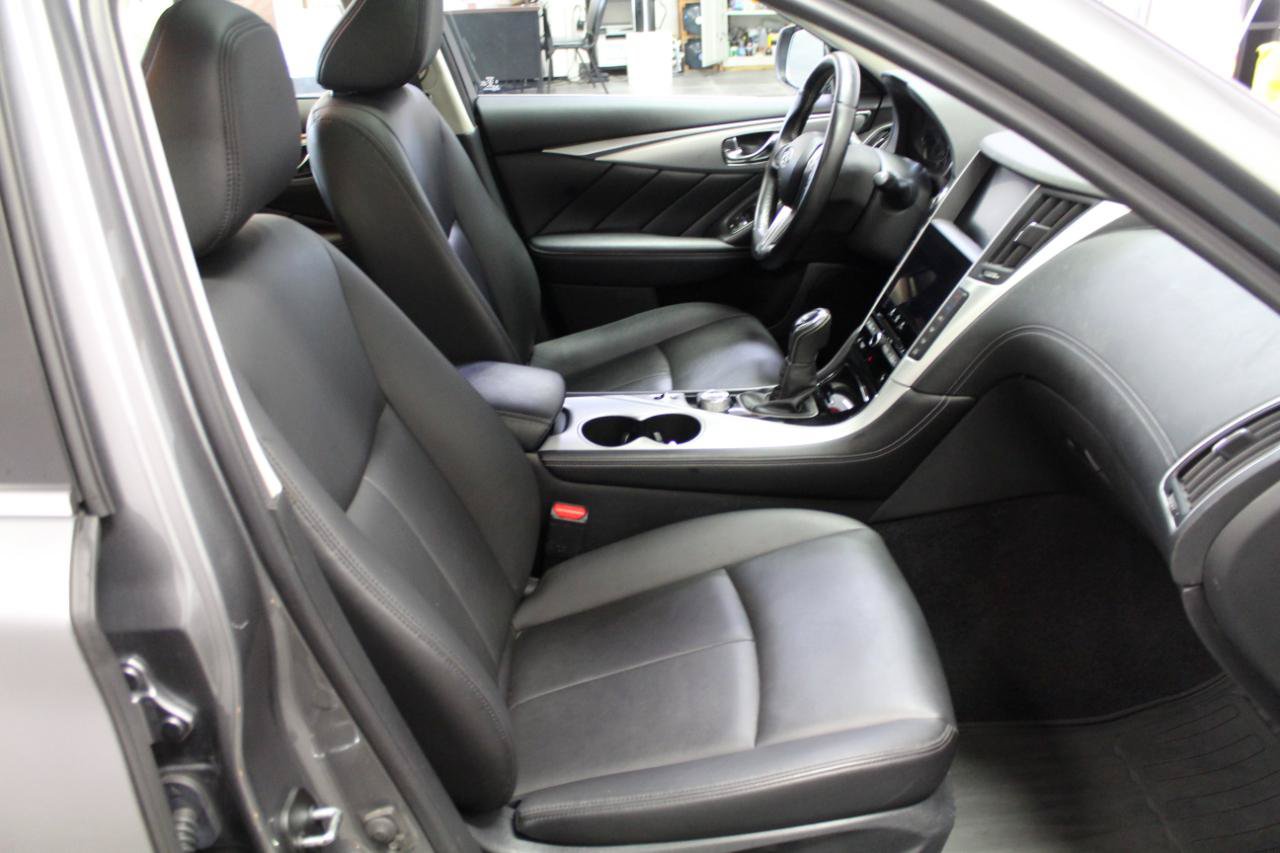 Used 2020 INFINITI Q50 Luxe w/ Essential Package (3.0T Luxe) AWD/4WD image 25
