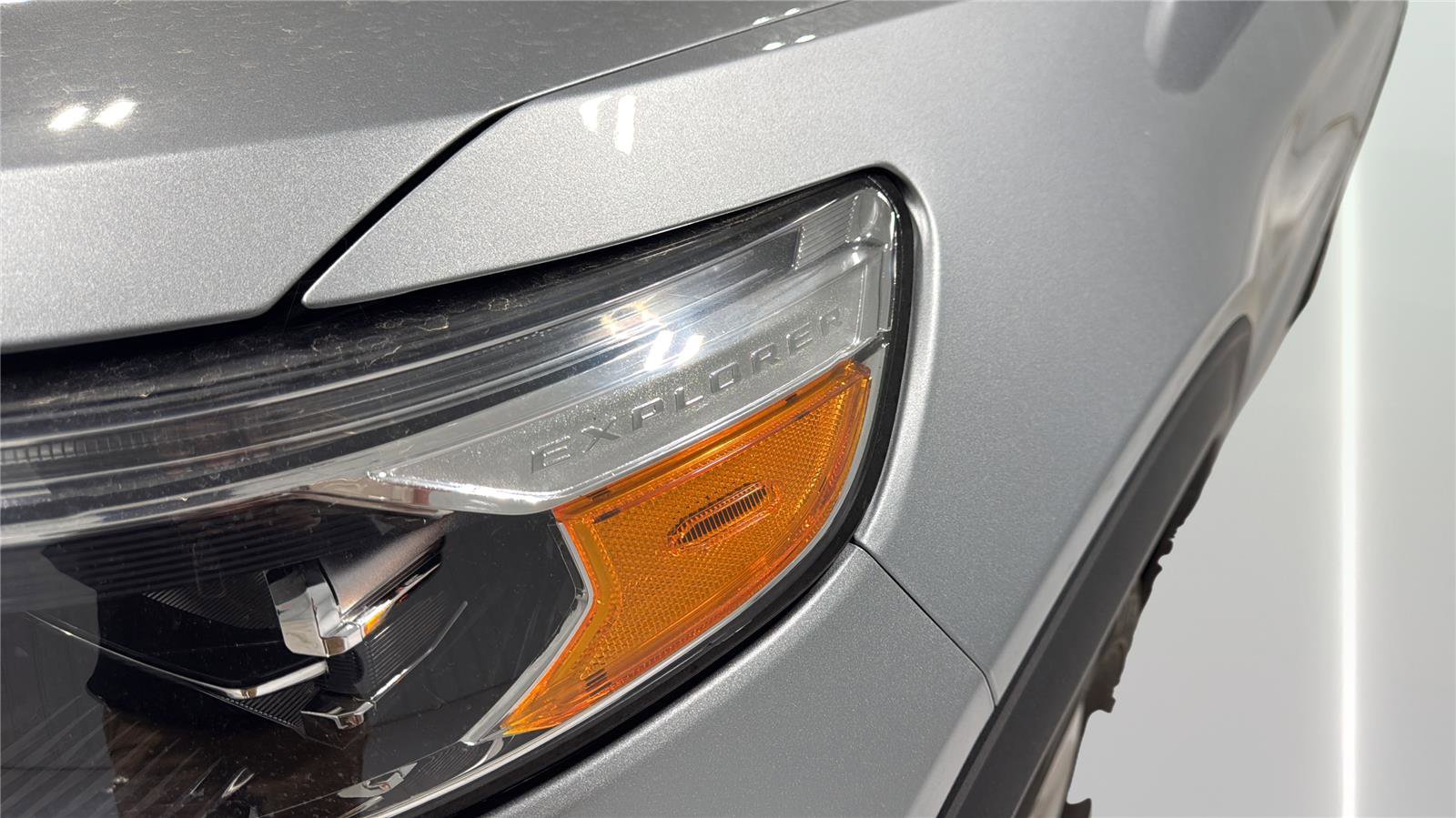 Used 2023 Ford Explorer XLT RWD image 31