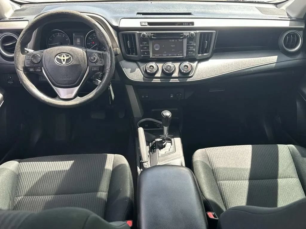 Used 2017 Toyota RAV4 LE FWD image 17