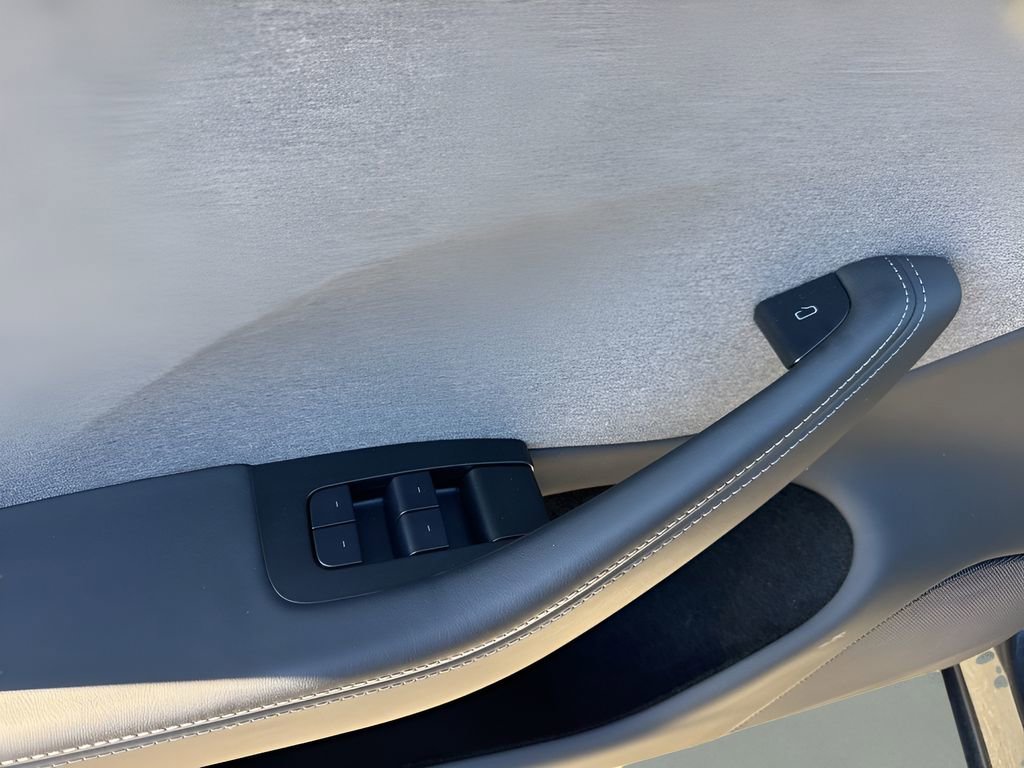 Used 2024 Tesla Model 3 Standard Range image 29