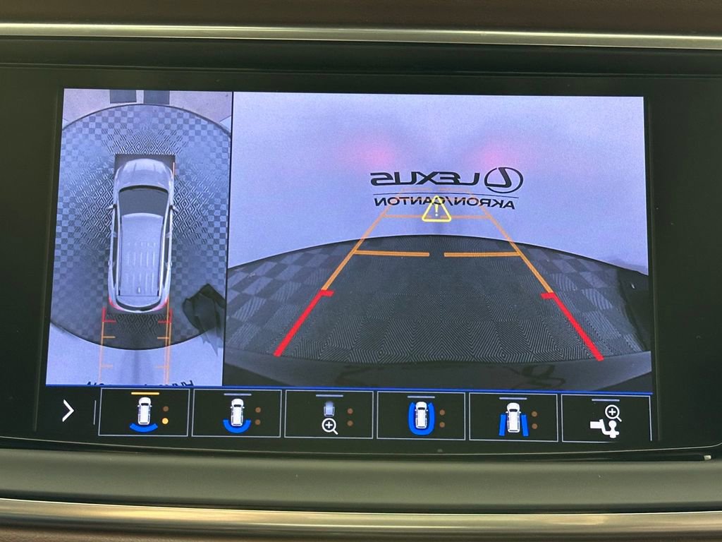 Used 2020 Buick Enclave Avenir w/ Avenir Technology Package image 39