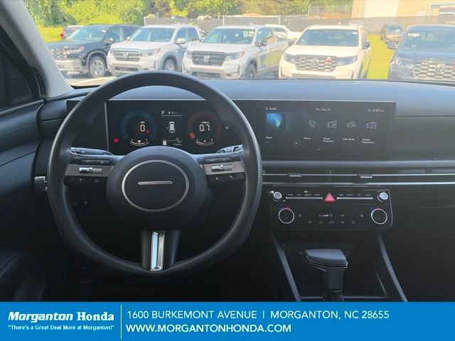 Used 2025 Hyundai Tucson SEL AWD/4WD image 13