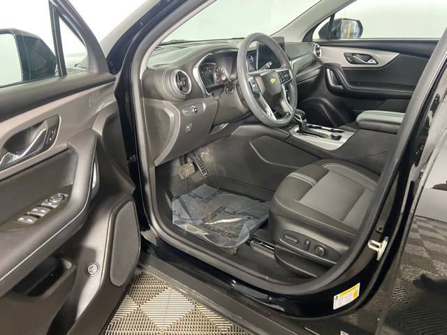 Certified 2024 Chevrolet Blazer LT w/ Convenience Package image 18