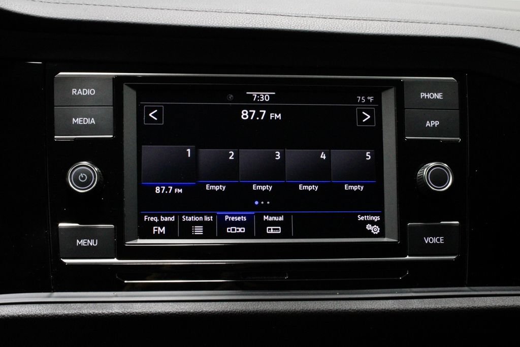 Used 2024 Volkswagen Jetta S FWD image 3