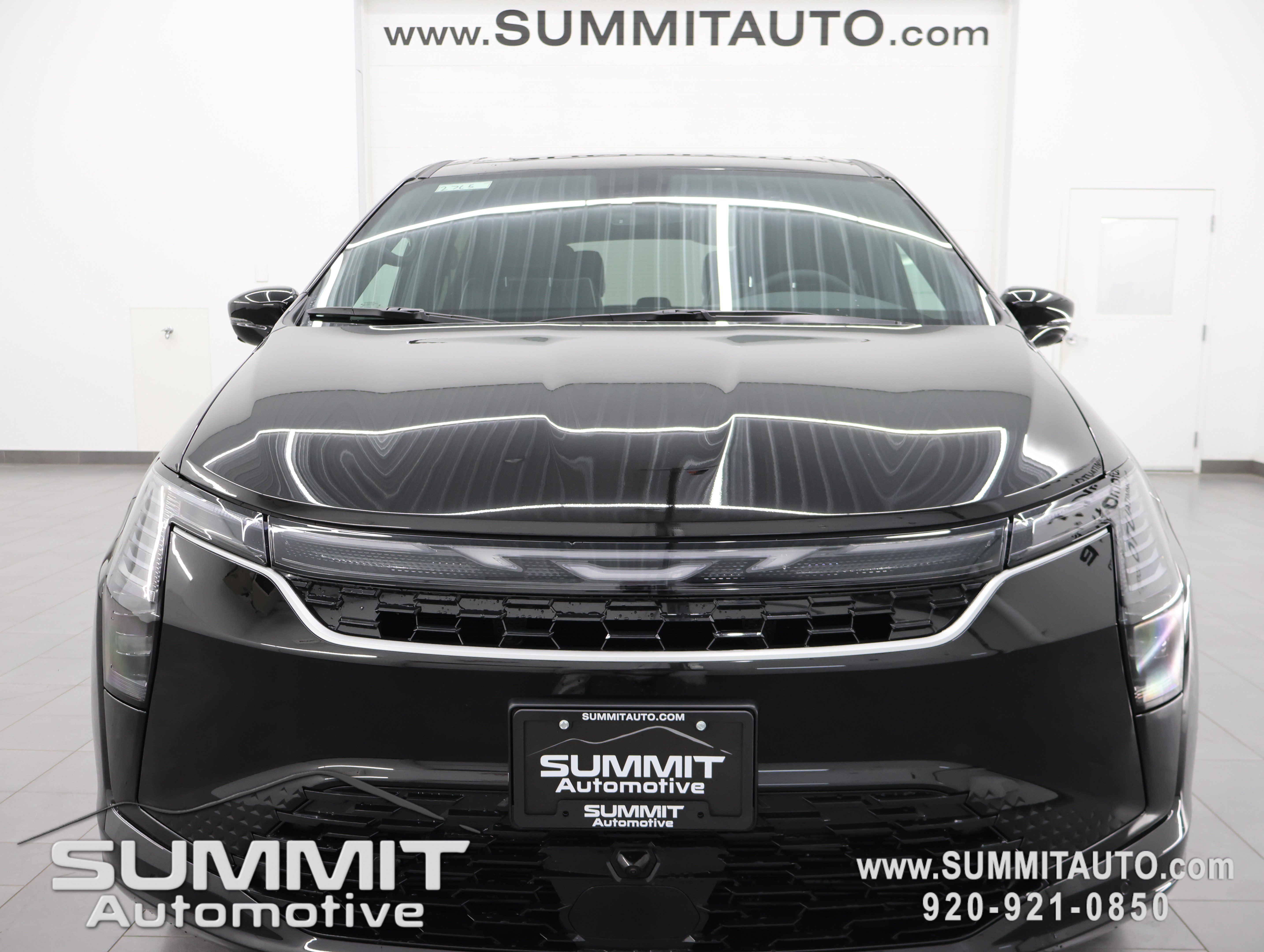 New 2027 Chrysler Pacifica Limited AWD/4WD image 28