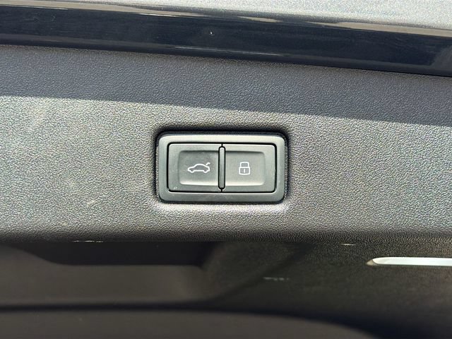 Used 2025 Audi SQ5 Premium Plus AWD/4WD image 13