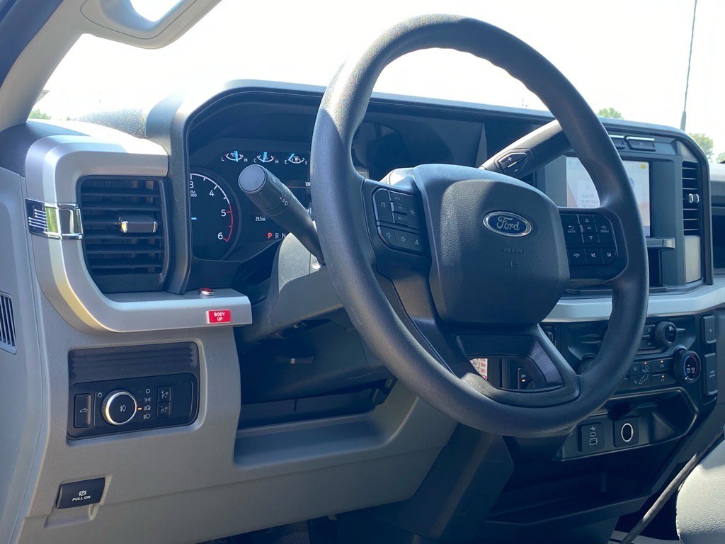 Used 2024 Ford F450 XL w/ Snow Plow Prep Package image 8