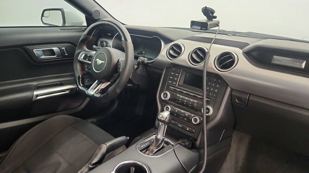 Used 2018 Ford Mustang GT RWD image 19