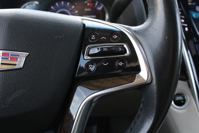 Used 2020 Cadillac Escalade ESV Luxury RWD image 16