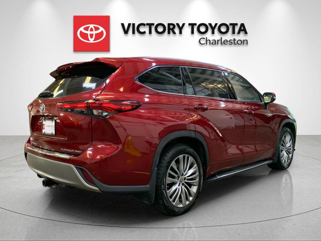Used 2020 Toyota Highlander Platinum AWD/4WD image 7