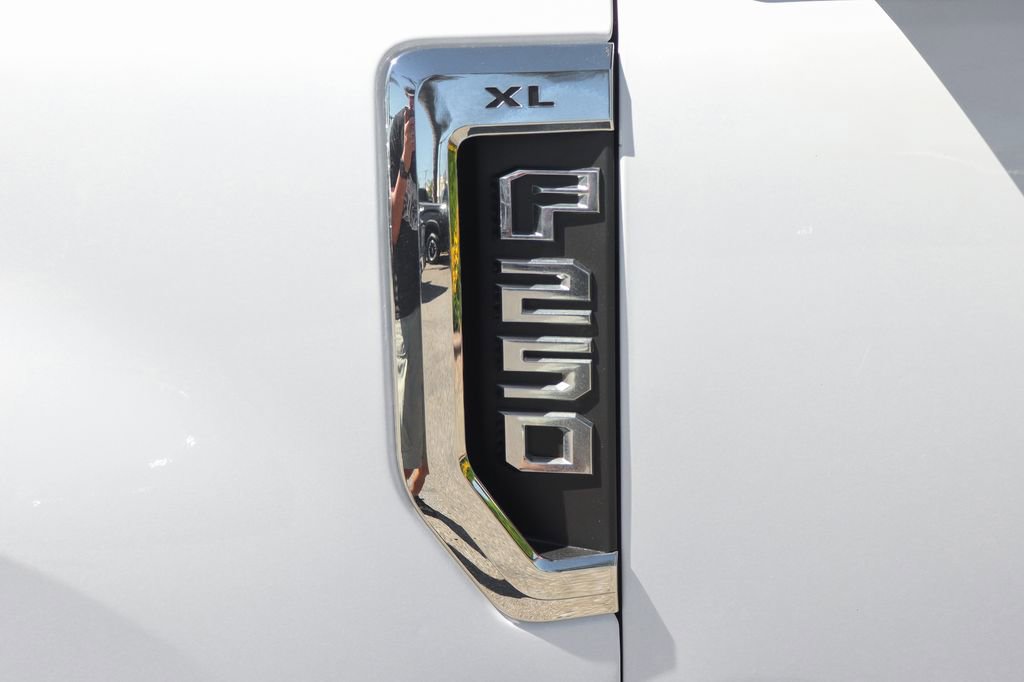 Used 2019 Ford F250 XL w/ Power Equipment Group AWD/4WD image 39