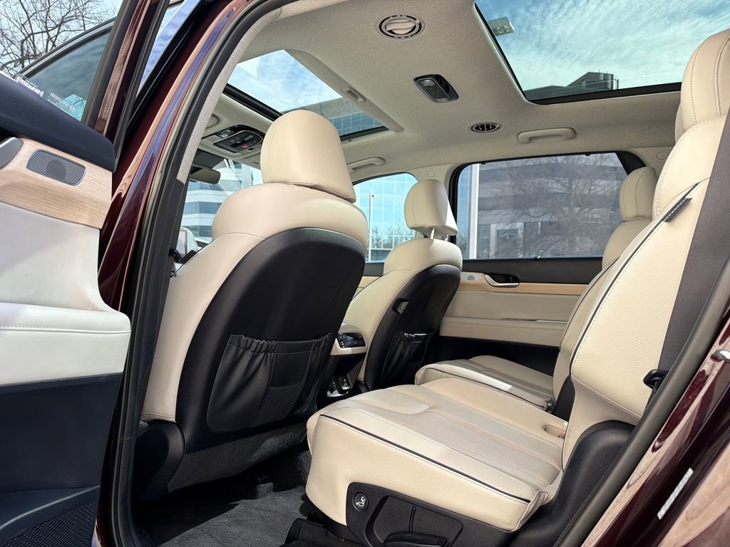 Used 2023 Hyundai Palisade Limited image 19