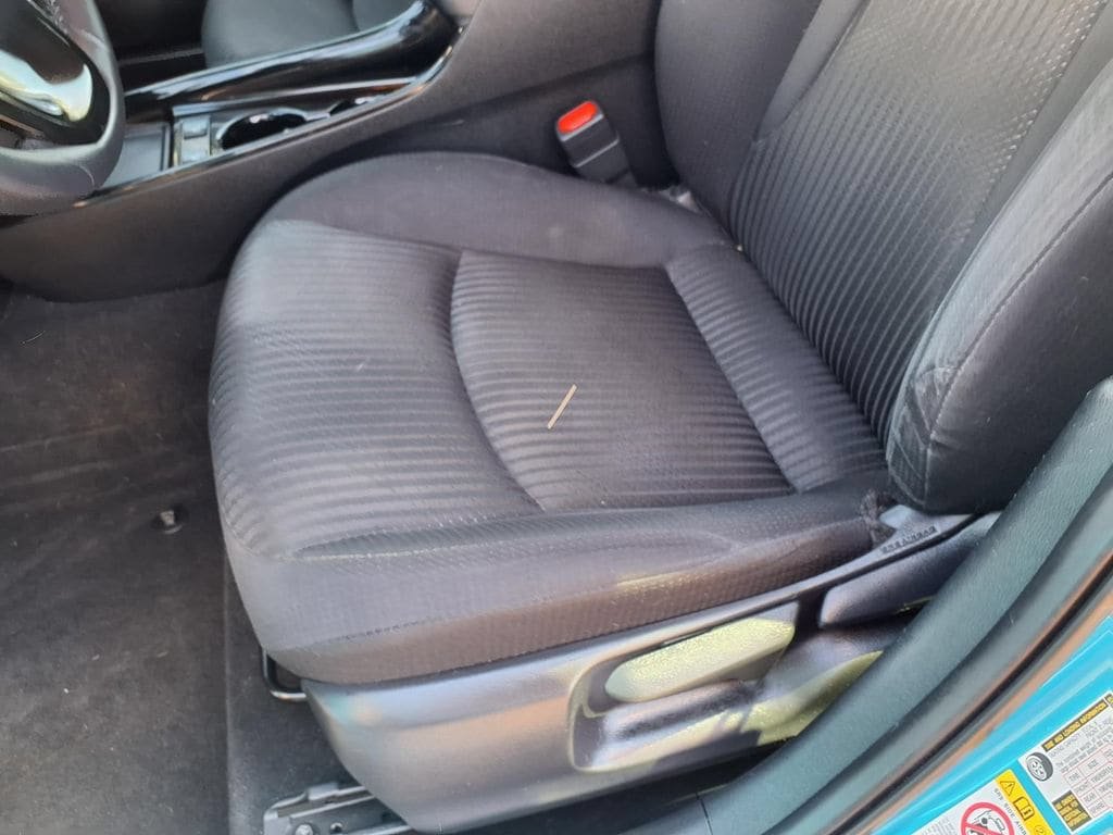 Used 2020 Toyota Prius Prime LE w/ Carpet Mat Package FWD image 24