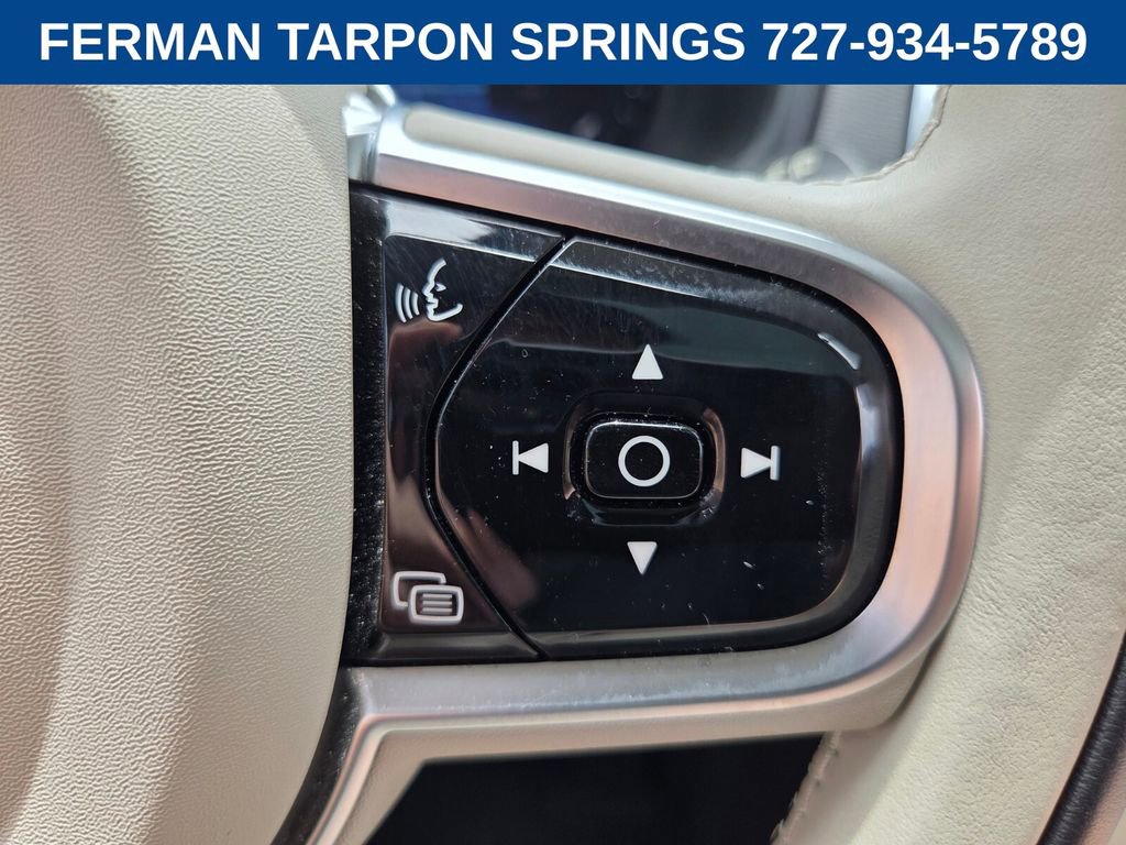 Used 2025 Volvo XC90 B5 Core w/ Protection Package Premier AWD/4WD image 29